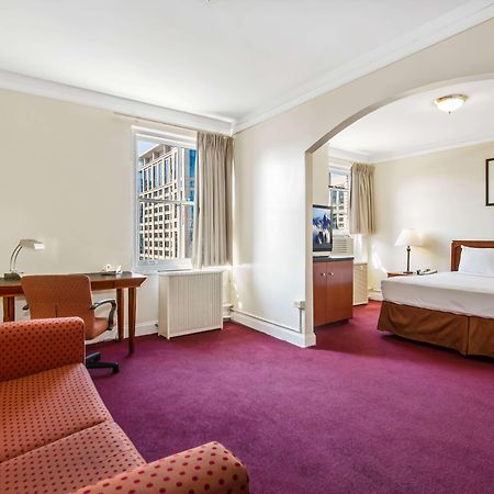 ทราเวลลอดจ์ บาย วินด์แฮม ดาวน์ทาวน์ ชิคาโก Hotel ภายนอก รูปภาพ