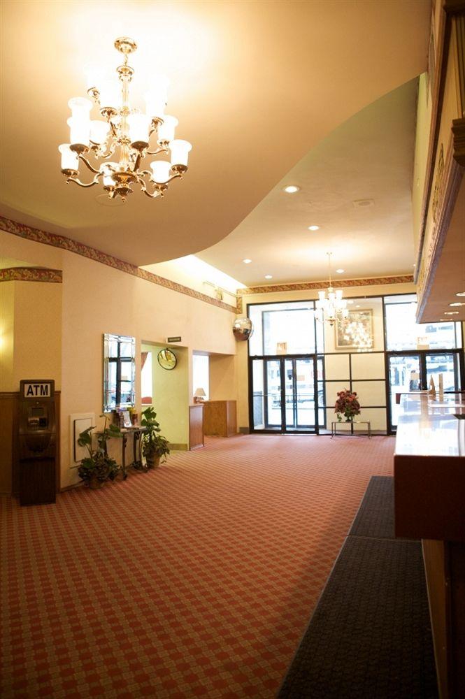 ทราเวลลอดจ์ บาย วินด์แฮม ดาวน์ทาวน์ ชิคาโก Hotel ภายนอก รูปภาพ