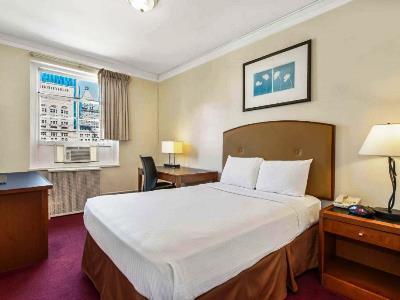 ทราเวลลอดจ์ บาย วินด์แฮม ดาวน์ทาวน์ ชิคาโก Hotel ภายนอก รูปภาพ